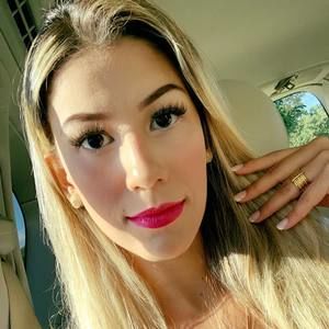 Meet your Posher, Cleomara